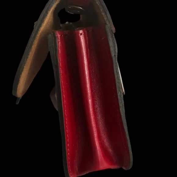 NEW WITH TAGS Patricia Nash “Torri” Ruby Red Leather Crossbody Bag - Picture 7 of 7